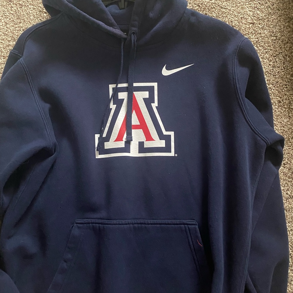 Nike college hoodie